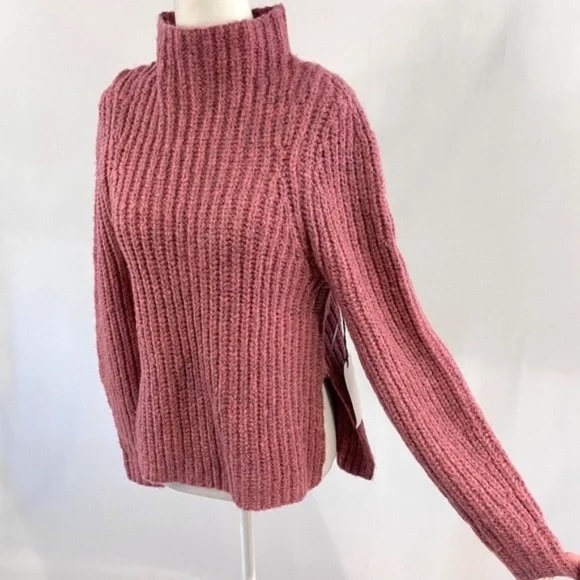 New Leith Chunky Knit Mock Neck Side Slit Sweater Raspberry Pink Size Small - Picture 8 of 15